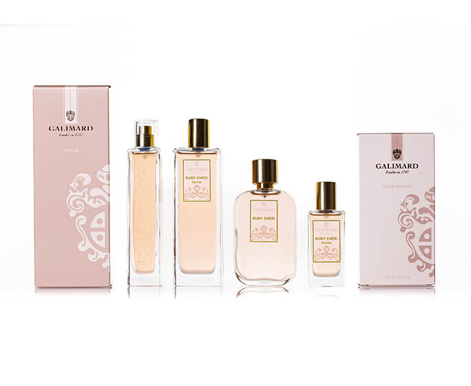 Gamme de parfum femme Ruby Chéri : Eau de Toilette, Eau de Parfum, Parfum